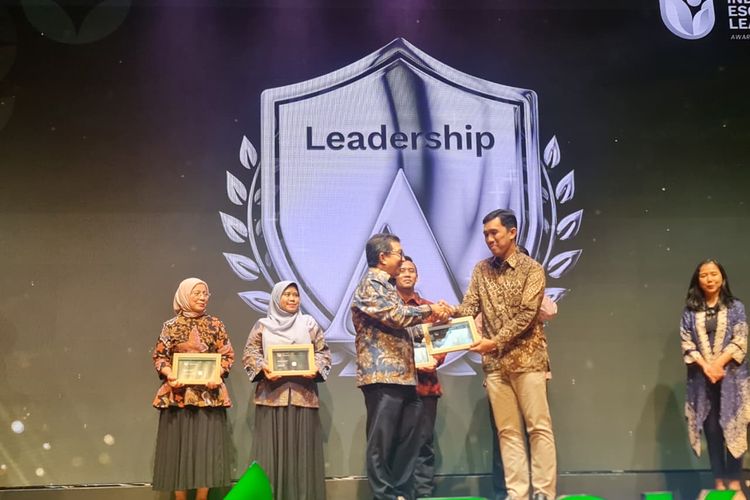Tegakkan Praktik Berkelanjutan, InJourney Airports Raih Predikat Leadership A dalam ESG Leadership Awards 2025