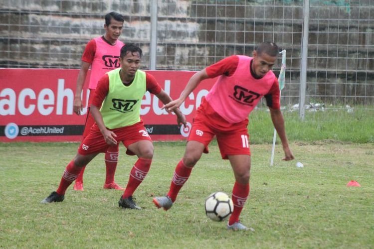 Semen Padang incar kemenangan lawan Mojokerto Putra untuk mengamankan tiket semifinal Liga 2 musim ini.