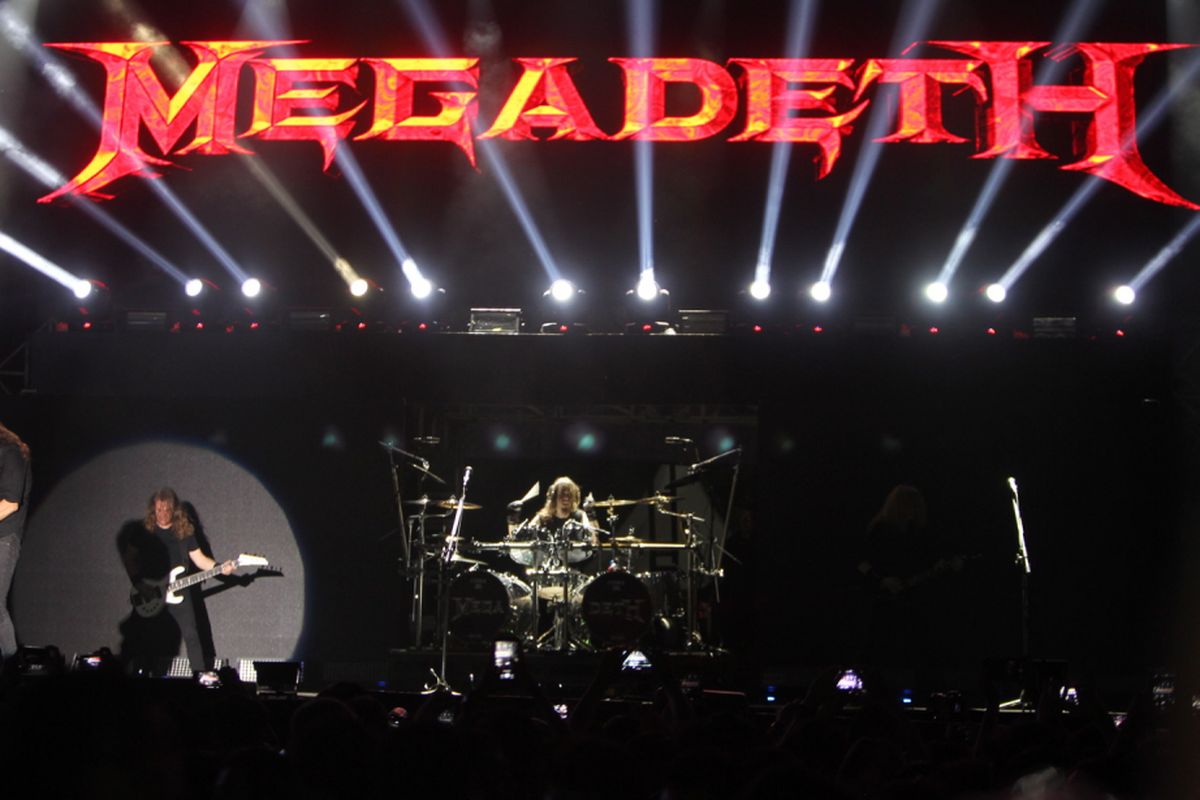 Band metal Megadeth beraksi dalam Hammersonic 2017 di Ecopark, Ancol, Jakarta Utara, Minggu (7/5/2016). Megadeth menjadi salah satu band yang ditunggu para penggemar musik metal dalam festival tersebut. Sejumlah band metal dalam dan luar negeri ambil bagian, antara lain Seringai, Revenge The Fate, Trojan, The Black Dahlia Murder, Whitechapel, dan Northlane.