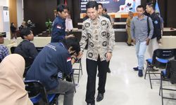 Emil Dardak: Ilmu Komunikasi Pegang Peranan Penting