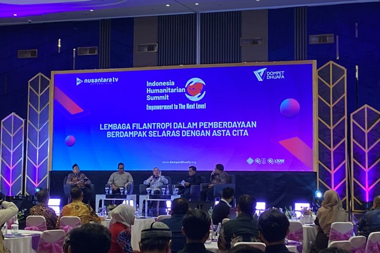 Sesi Panel Discussion bertema ?Lembaga Filantropi dalam Pemberdayaan Berdampak Selaras dengan Asta Cita?. (Dok. Fathia Ariana/KOMPAS.com) 
