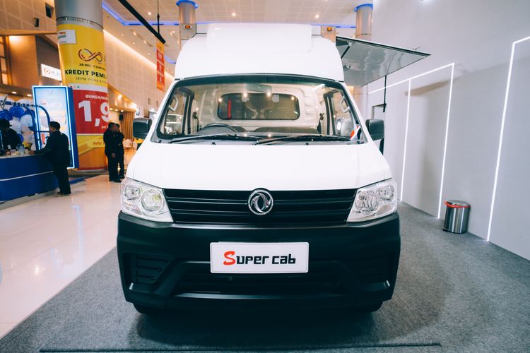 DFSK Super Cab di IIMS Surabya 2025