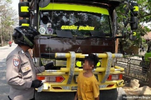 Mengaku Putus Sekolah, Bocah Ini Kena Tilang Saat Kendarai Truk Tronton 