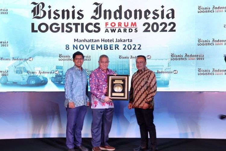 JNE mendapat penghargaan dari Bisnis Indonesia Logistics Awards (BILA) 2022. 