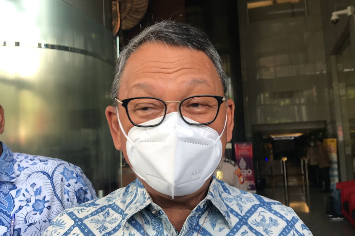 Menteri Energi dan Sumber Daya Mineral (ESDM) Arifin Tasrif saat ditemui di Gedung Merah Putih KPK, Jakarta, Jumat (13/5/2022). 