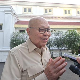 Dirut Garuda Indonesia Glenny Kairupan saat ditemui di Istana, Jakarta, Senin (2/2/2026). 