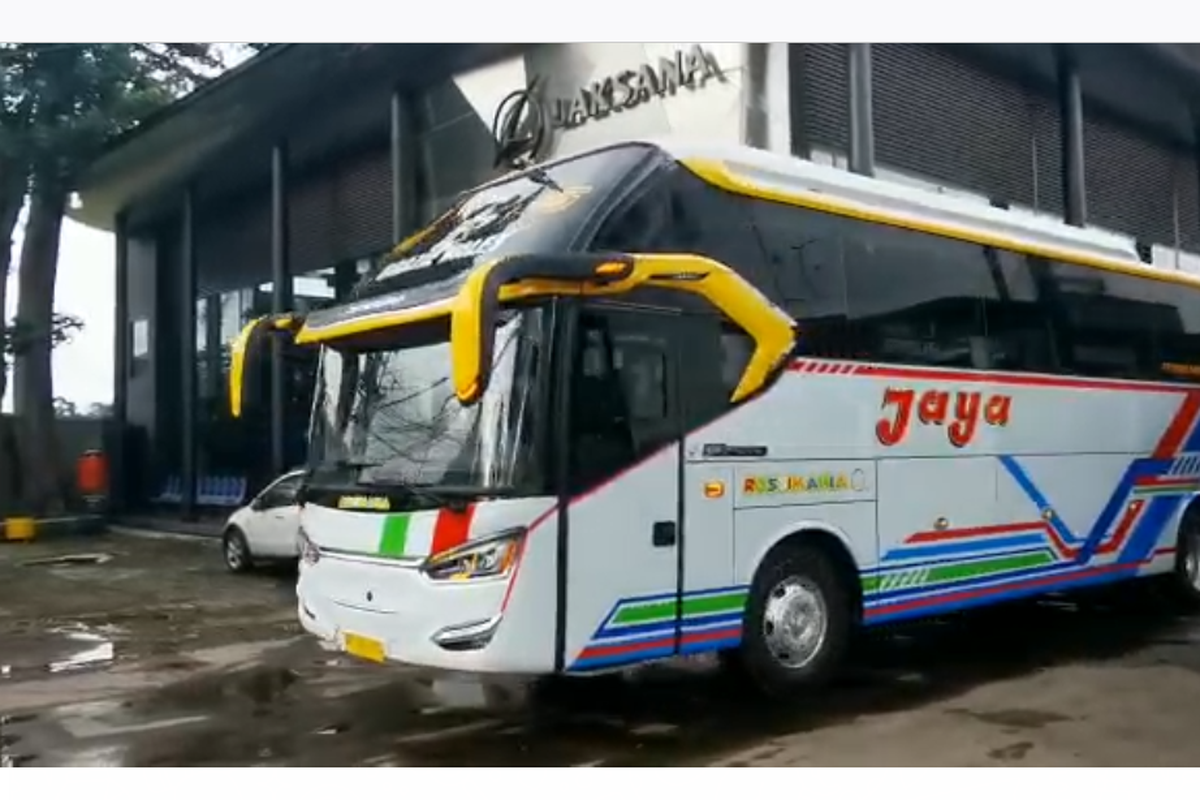 Bus AKAP baru PT Jaya Kuning Abadi