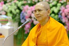 Biksu Ternama Thailand Diminta Serahkan Diri kepada Polisi