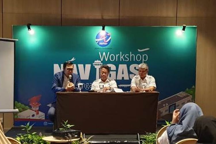 Direktur Utama Airnav Indonesia Novy Riyanto Rahardjo saat memaparkan economic outlook 2020.