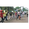 Ikut Demo di Istana Bogor, Seorang Remaja Ditarik Ibunya Pulang