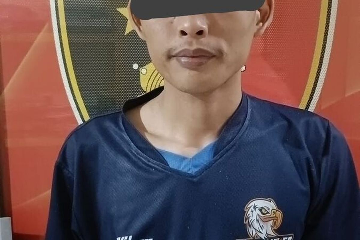 Anggota Polsek Rancaekek menangkap dua orang pelaku penganiayaan terhadap seorang HRD di salah satu perusahaan swasta, Selasa (28/10/2025) lalu.