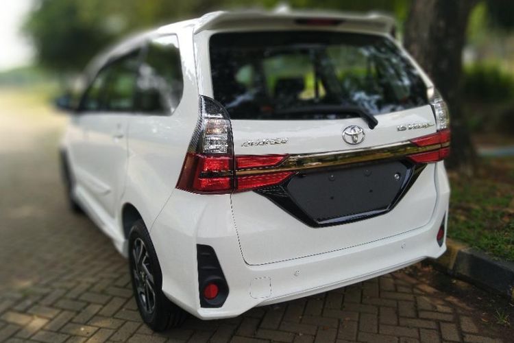 Bagian belakang New Avanza