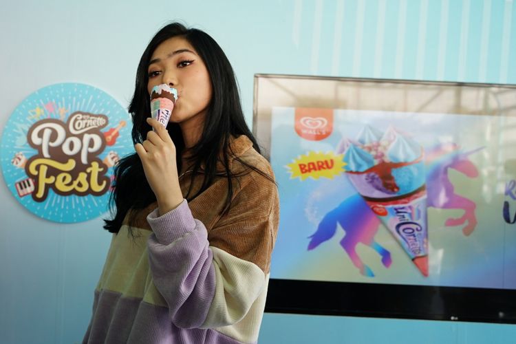 Isyana Sarasvati menghadri jumpa pers pagalaran Cornetto Pop Fest 2018, di Emtek Studio, Jakarta Barat.