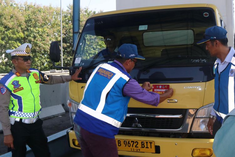 Razia ODOL di Tol Semarang