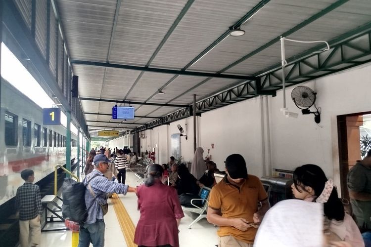 Tiket KA Madiun Jaya dan Singasari 100 Persen Direfund Imbas Kecelakaan Kereta di Bekasi Timur