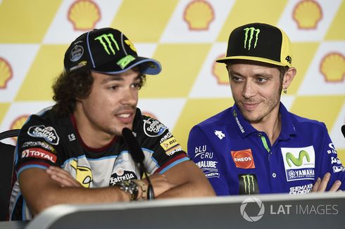 Morbidelli Tak Sabar Lawan Sang Guru, Valentino Rossi