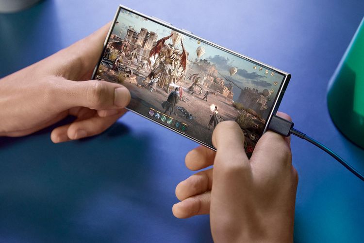 Galaxy S24 Ultra untuk bermain game mobile.