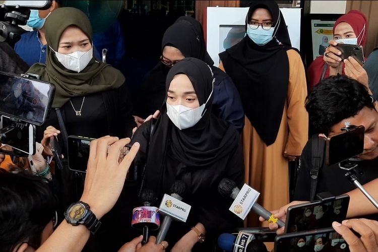 Ririe Fairus, istri Ayus Sabyan, menghadiri sidang perceraian dengan agenda mediasi di PA Jakarta Utara, Rabu (3/3/2021).