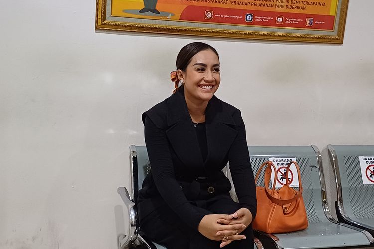 Mediasi Gagal, Shinta Bachir dan Indra Kristianto Sepakat Bercerai 