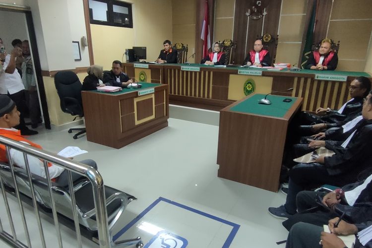 Pengadilan Negeri Wates menggelar sidang pertama terdakwa KDRT berinisial MAA pada Rabu (30/8/2023).