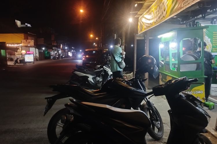 Viral Video Pedagang Bakso Protes Hanya Warungnya yang Dipungut Parkir