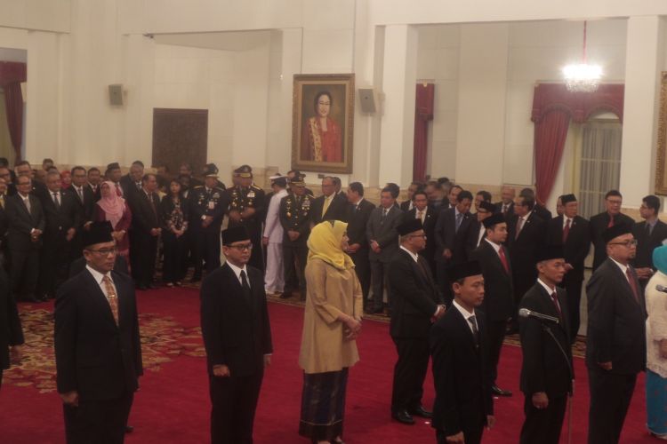 Suasana pelantikan Komisioner baru KPU dan Bawaslu di Istana Negara, Selasa (11/4/2017).