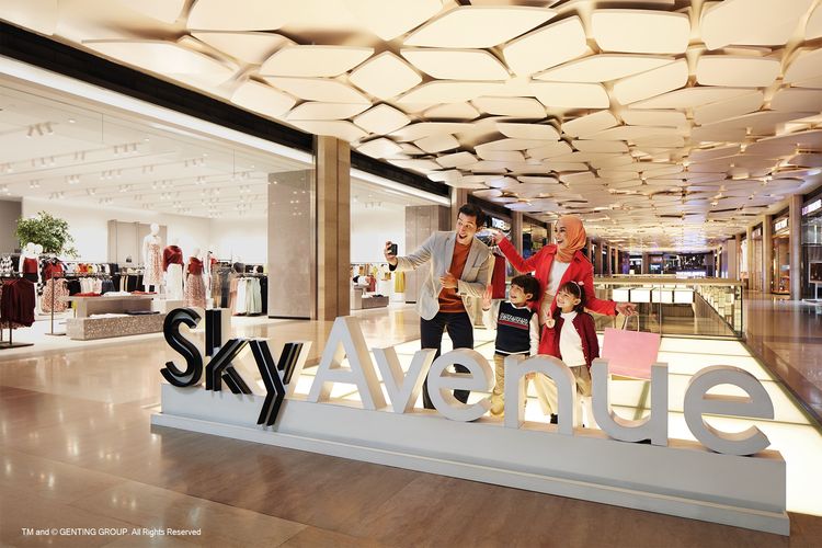 SkyAvenue Complex merupakan salah satu pusat perbelanjaan modern nan mewah di Resorts World Genting.