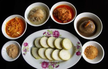 Ilustrassi lontong Cap Go Meh.