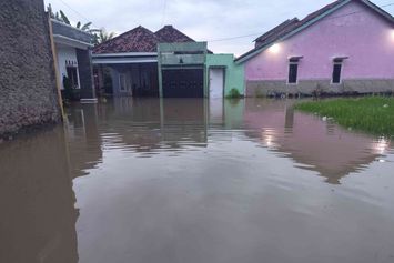 Catatan Kali Pertama Banjir di Rumah Kami Setelah 19 Tahun