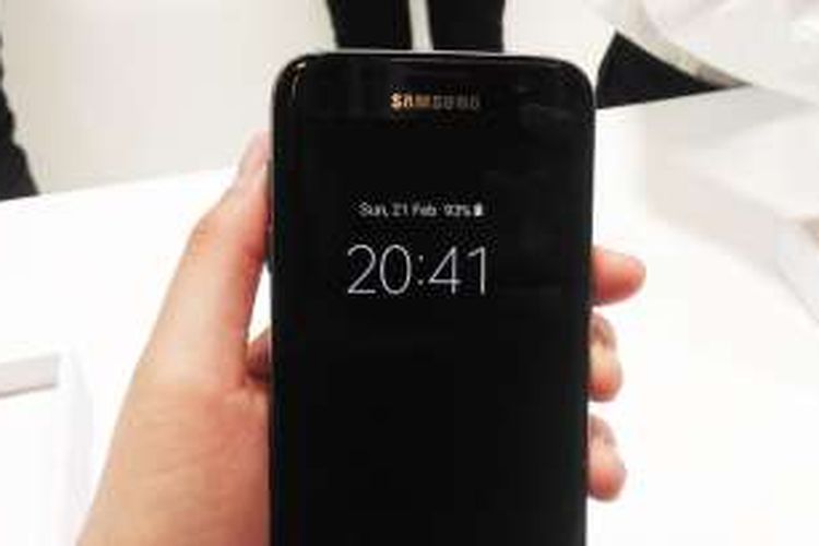Layar Mati Galaxy S7 Tetap Tampilkan Jam Dan Kalender Halaman All Kompas Com