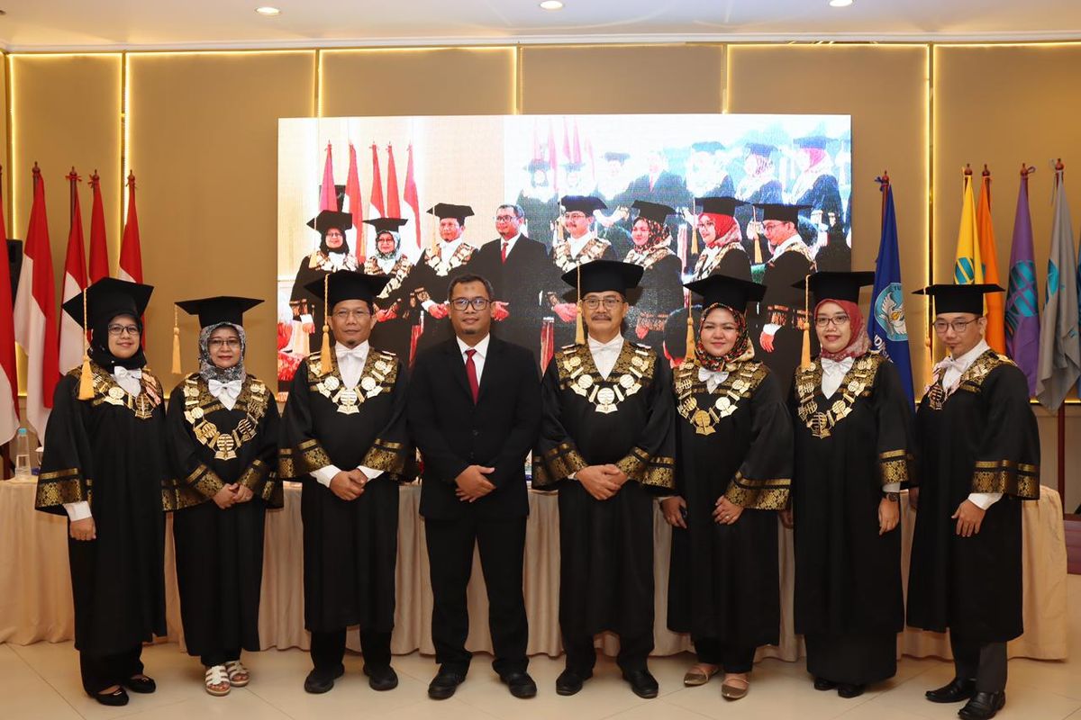 Ujian Sidang Terbuka Tugas Akhir Program Doktor (TAPD) Program Doktor Ilmu Manajemen (DIM) Sekolah Pascasarjana (SPs) Universitas Terbuka (UT) di Gedung Rasamala Wisma 2, UT mulai pukul 09.00 WIB hingga 11.00 WIB.