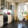 Ide Dekorasi Kitchen Set di Dapur Sempit, Apik dan Fungsional