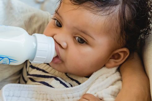 Cara Mengenali Alergi Susu Sapi pada Anak