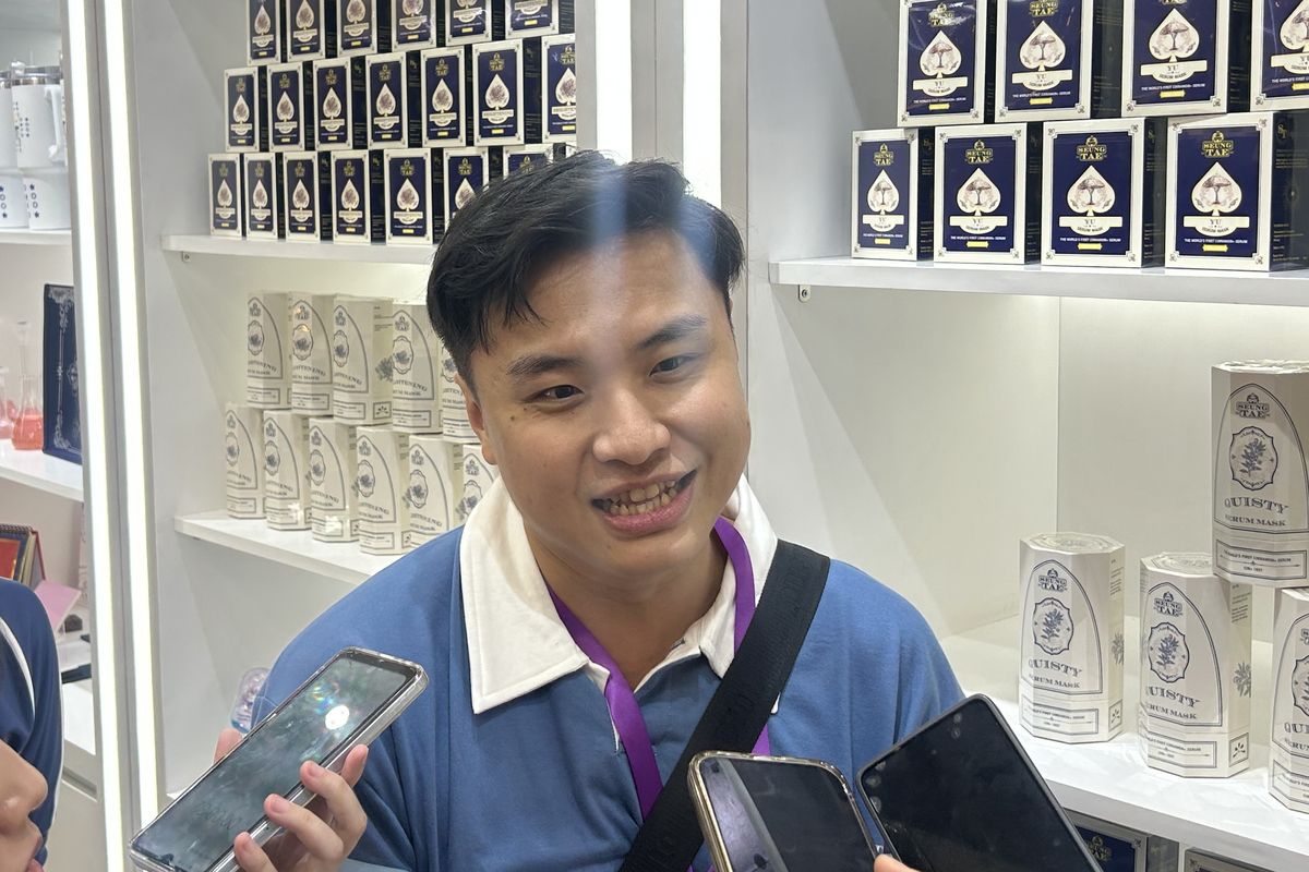 Pendiri brand Seung Tae, Budy Thamrin di Jakarta X Beauty 2025 di Jakarta Convention Center (JCC), Jakarta Pusat, Jumat (5/12/2025).