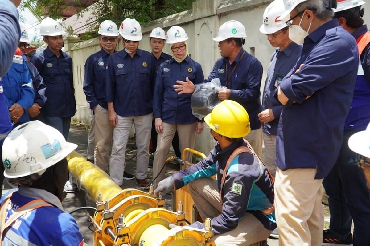 Badan Pengatur Hilir Minyak dan Gas Bumi (BPH Migas) melakukan peninjauan langsung pembangunan jaringan gas (jargas) untuk rumah tangga dan pelanggan kecil di Kabupaten Sleman, DIY, Jumat (10/3/2023). 