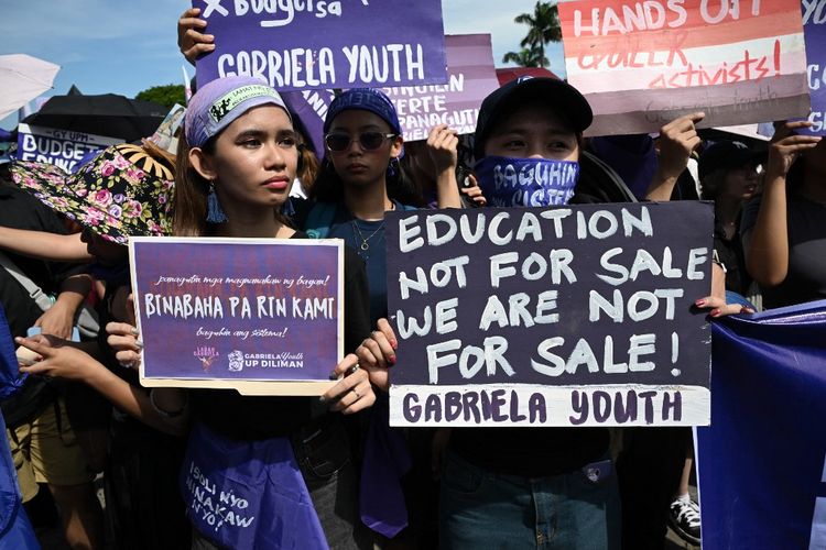 Demo Filipina Pecah, 72 Orang Ditangkap Usai Serukan Akhiri Korupsi