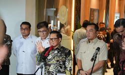 Pengamat: DTSEN Jadi Kunci Bantu Masyarakat Keluar dari Jurang Kemiskinan, Menko PM Dorong Implementasi Optimal 