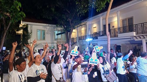Suasana Nobar Debat Cawapres di Sekretariat Timnas Anies-Muhaimin