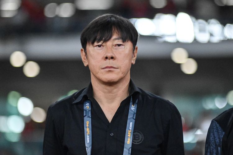 Shin Tae-yong berhasil membawa Timnas Indonesia lolos ke ronde ketiga Kualifikasi Piala Dunia 2024 usai mengalahkan Filipina di laga terakhir Grup F, Selasa (11/6/2024) di Stadion Gelora Bung Karno Jakarta. 