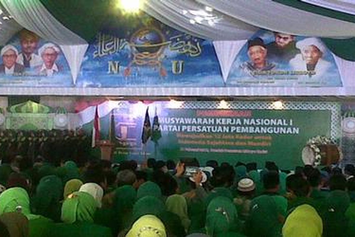 Musyawarah Kerja Nasional I PPP di Pondok Pesantren Lirboyo, Kediri, Jawa Timur, Selasa (21/2/2012).