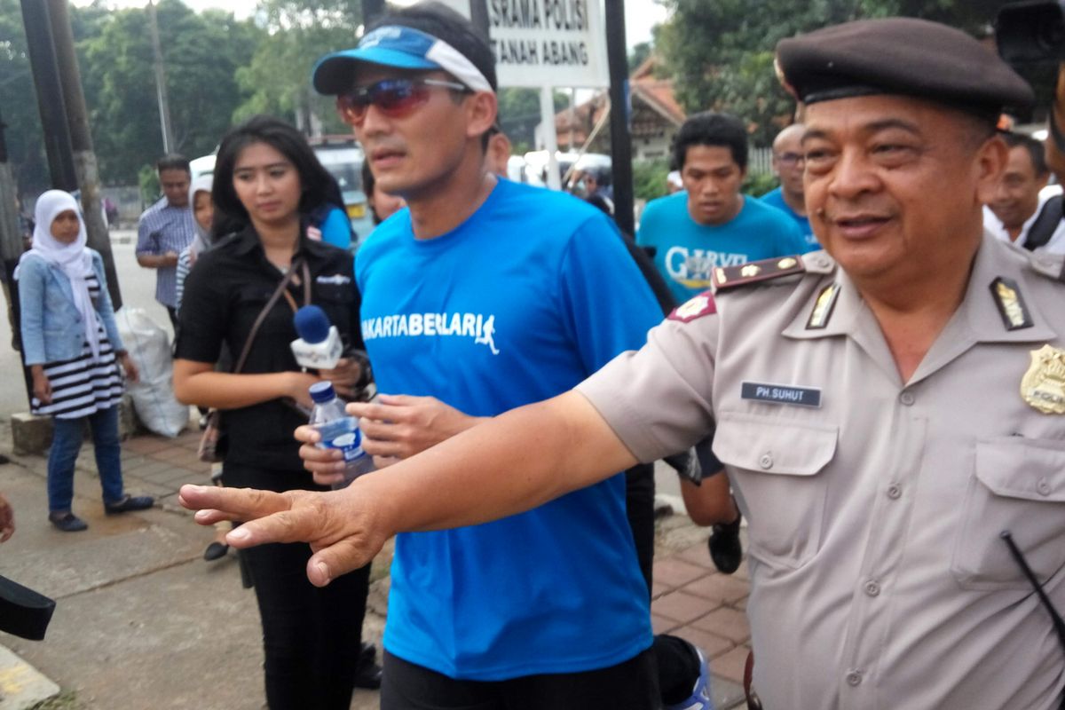 Calon wakil gubernur DKI Jakarta, Sandiaga Uno saat memenuhi panggilan penyidik Polsek Metro Tanah Abang, Jumat (16/3/2017).