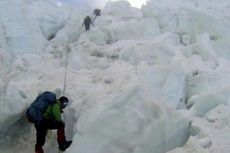 Nepal Terapkan Aturan Baru Pendakian Everest