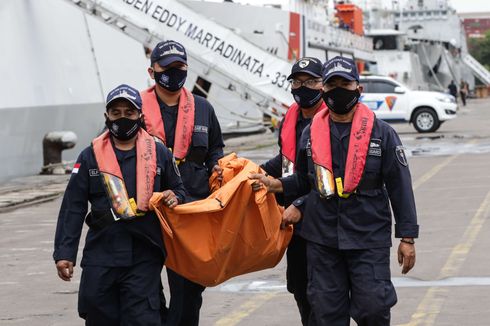 Tim SAR Perluas Area Pencarian Korban Pesawat Sriwijaya Air