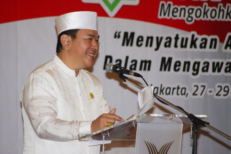 Ketua Umum Partai Berkarya Hutomo Mandala Putra memberikan sambutan dallam acara Ijtima Ulama dan Tokoh Nasional di Jakarta, Jumat (27/7/2018). Ijtima Ulama yang digelar oleh Gerakan Nasional Pengawal Fatwa Ulama (GNPF-U) ini bertujuan untuk menentukan calon presiden dan wakil presiden pada Pilpres 2019. 