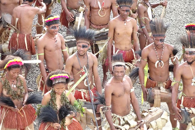 jenis Pakaian Adat Papua