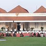 Presiden Jokowi Shalat Idul Fitri di Halaman Istana Kepresidenan Gedung Agung