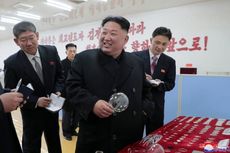 Kim Jong Un Ingin Memodernisasi Pabrik Kaca Taegwan 