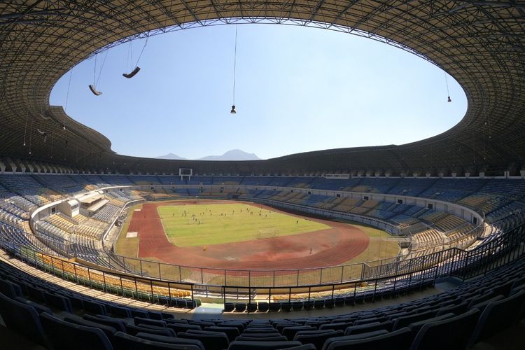Stadion Gelora Bandung Lautan Api (GBLA), stadion kebanggaan masyarakat Kota Bandung terletak di Kelurahan Rancanumpang, Kecamatan Gedebage, Bandung, Jawa Barat.