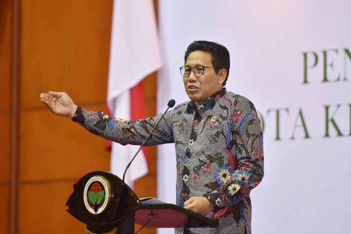 Menteri Pembangunan  Desa, Daerah Tertinggal dan Transmigrasi (Mendes PDTT) Abdul Halim Iskandar di Hotel Bidakara, Jakarta, Jumat (13/3/2020).
