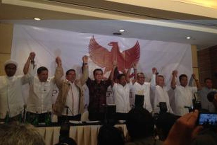 Koalisi Merah Putih saat menyatakan sikap setelah putusan Mahkamah Konstitusi, di Grand Hyatt, Jakarta Pusat, Kamis (21/8/2014).